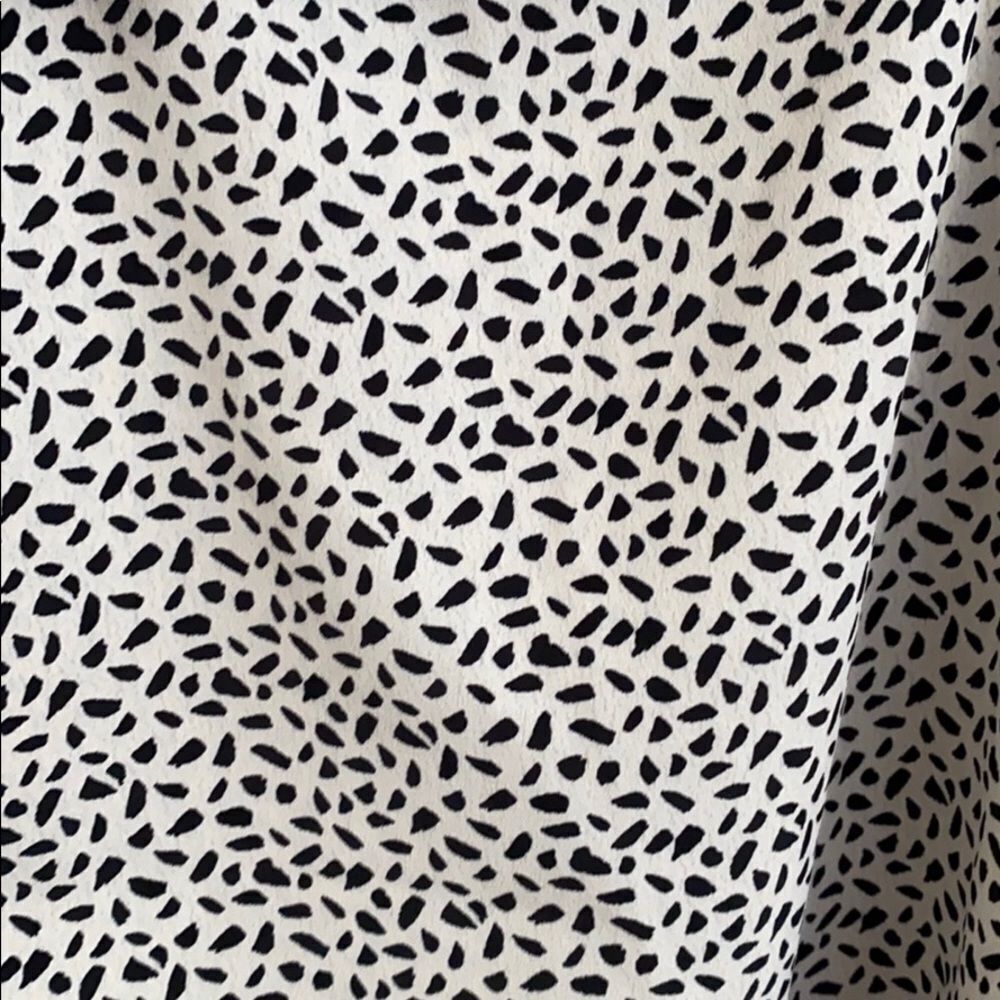 Adorable Pattern Dress - Picture 3 of 3